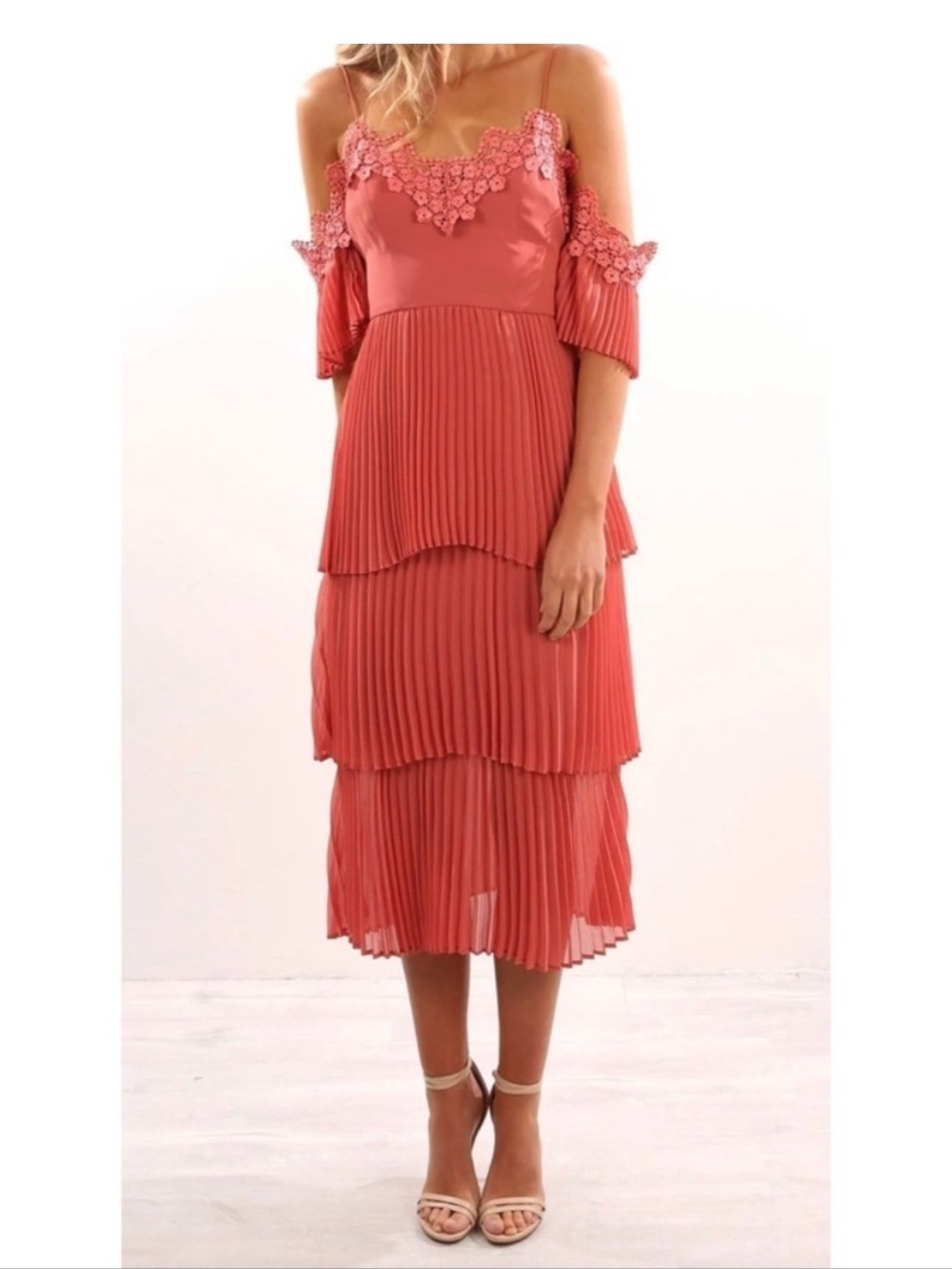 Keepsake the Label Coral Pink Pleated Cold Shoulder Tiered Chiffon Dress Sz XS